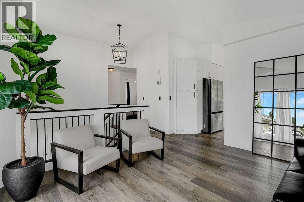6329 87 Street — photo 3