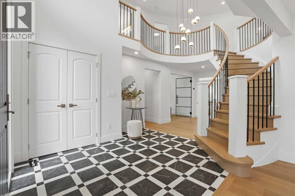 119 Canterville Road SW — photo 2