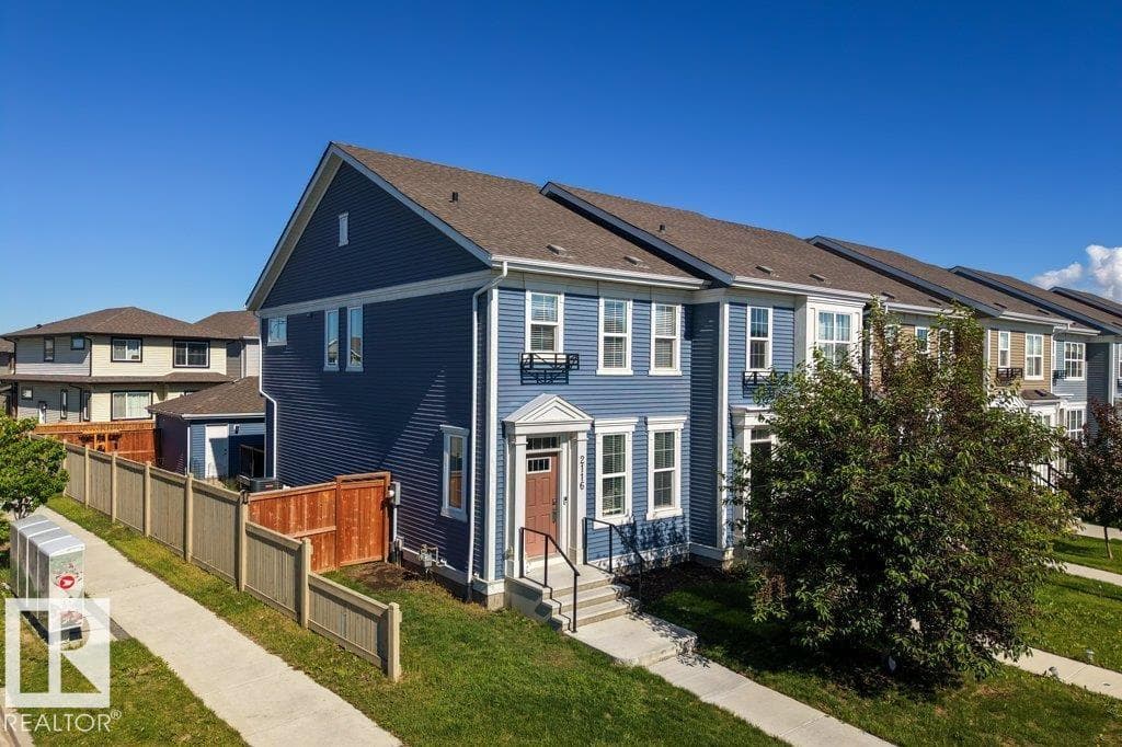 2116 Maple RD NW