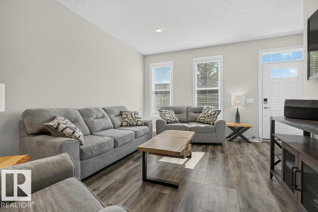 2116 Maple RD NW — photo 4