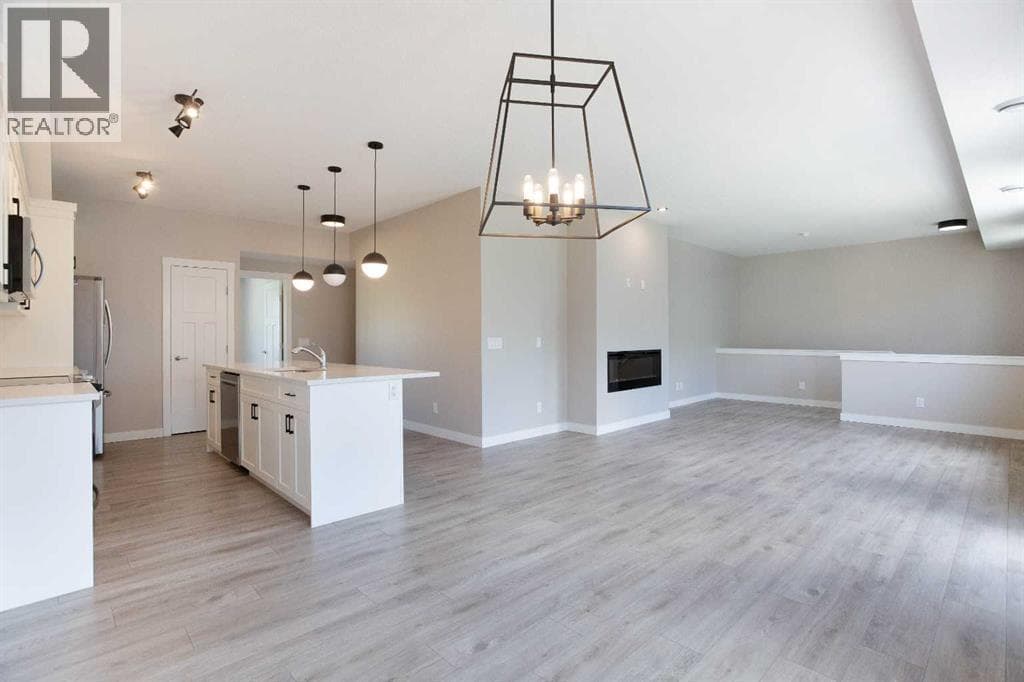 607 Cranbrook Walk SE — photo 5