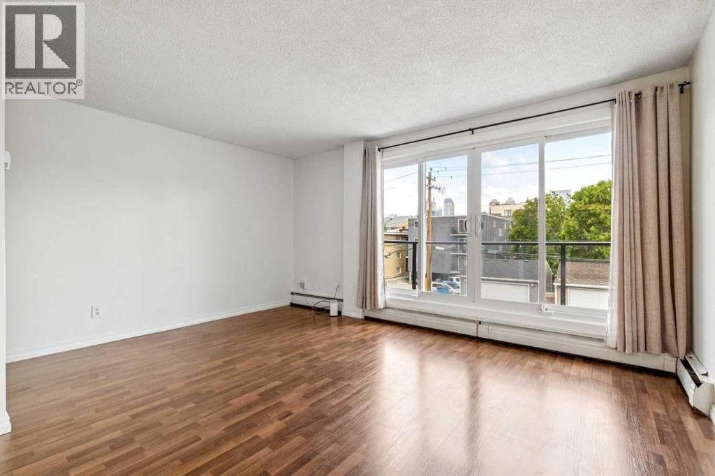 305, 110 24 Avenue SW — photo 3