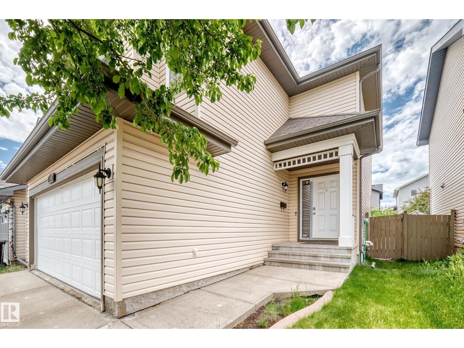 1549 37C AV NW — photo 2