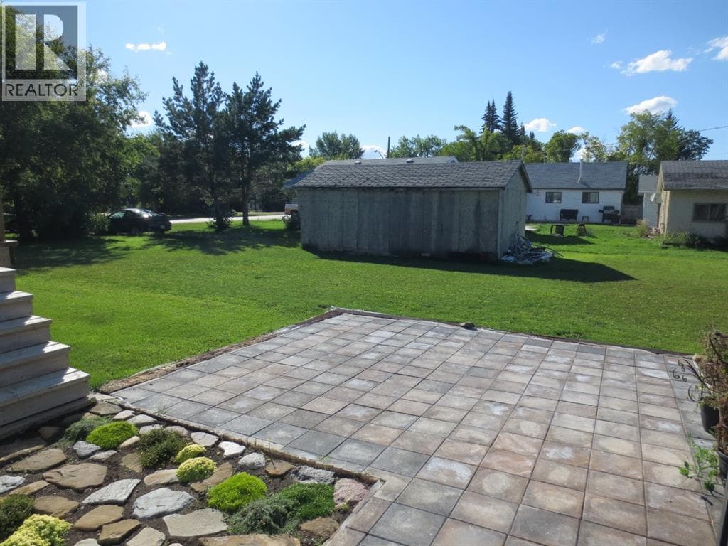 214 2nd Avenue W — photo 3