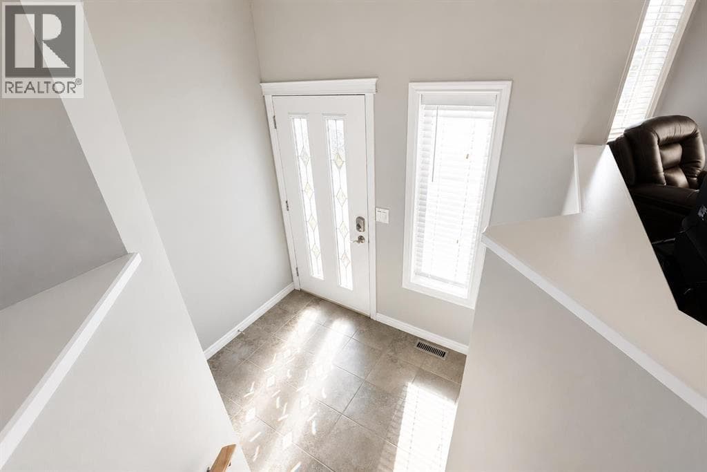 194 Pinnacle Drive — photo 2