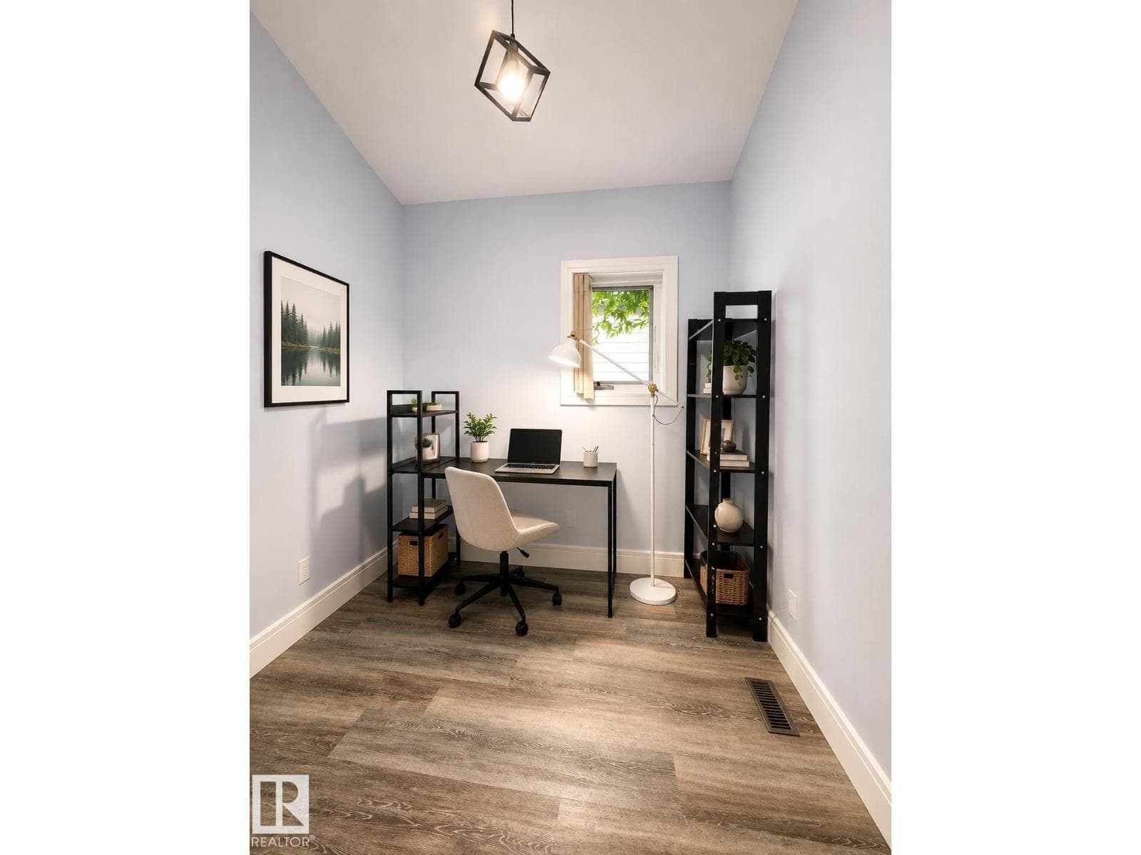 10934 80 AV NW — photo 5