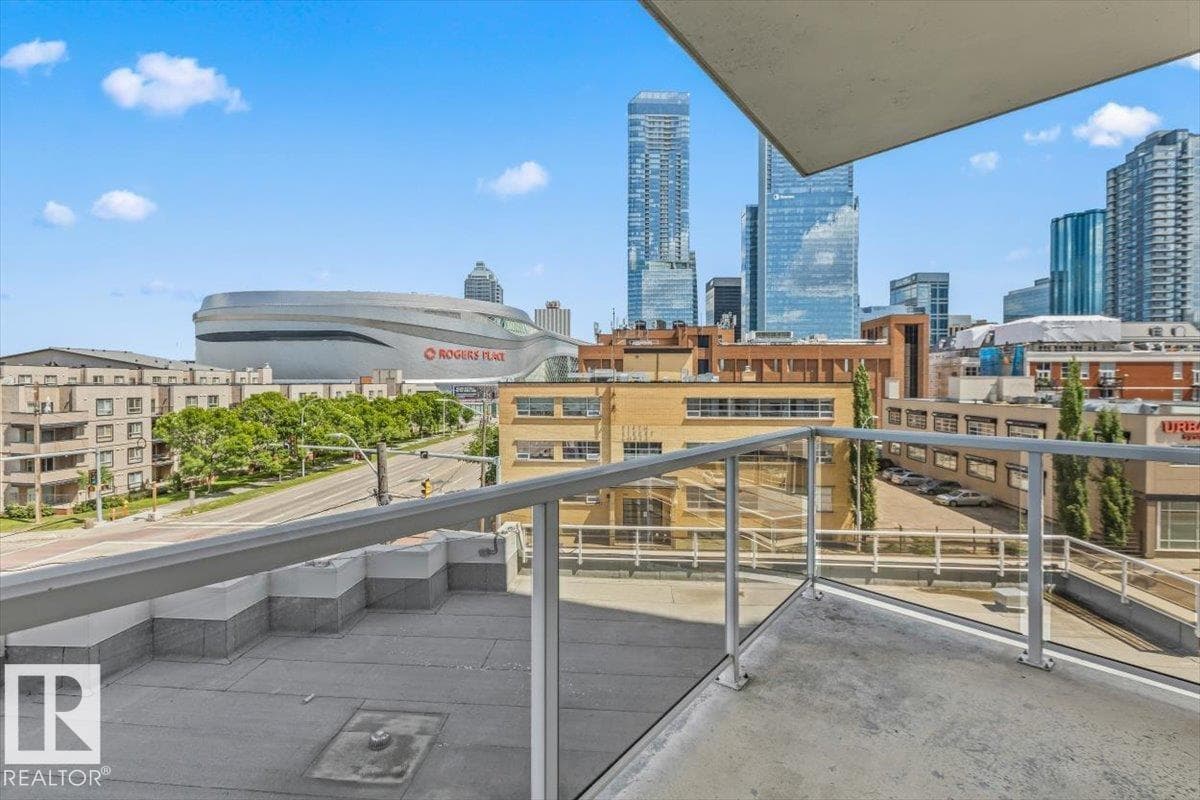 #406 10388 105 ST NW