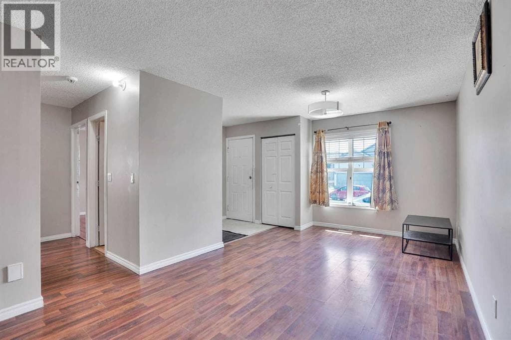 56 Fallingworth Bay NE — photo 4