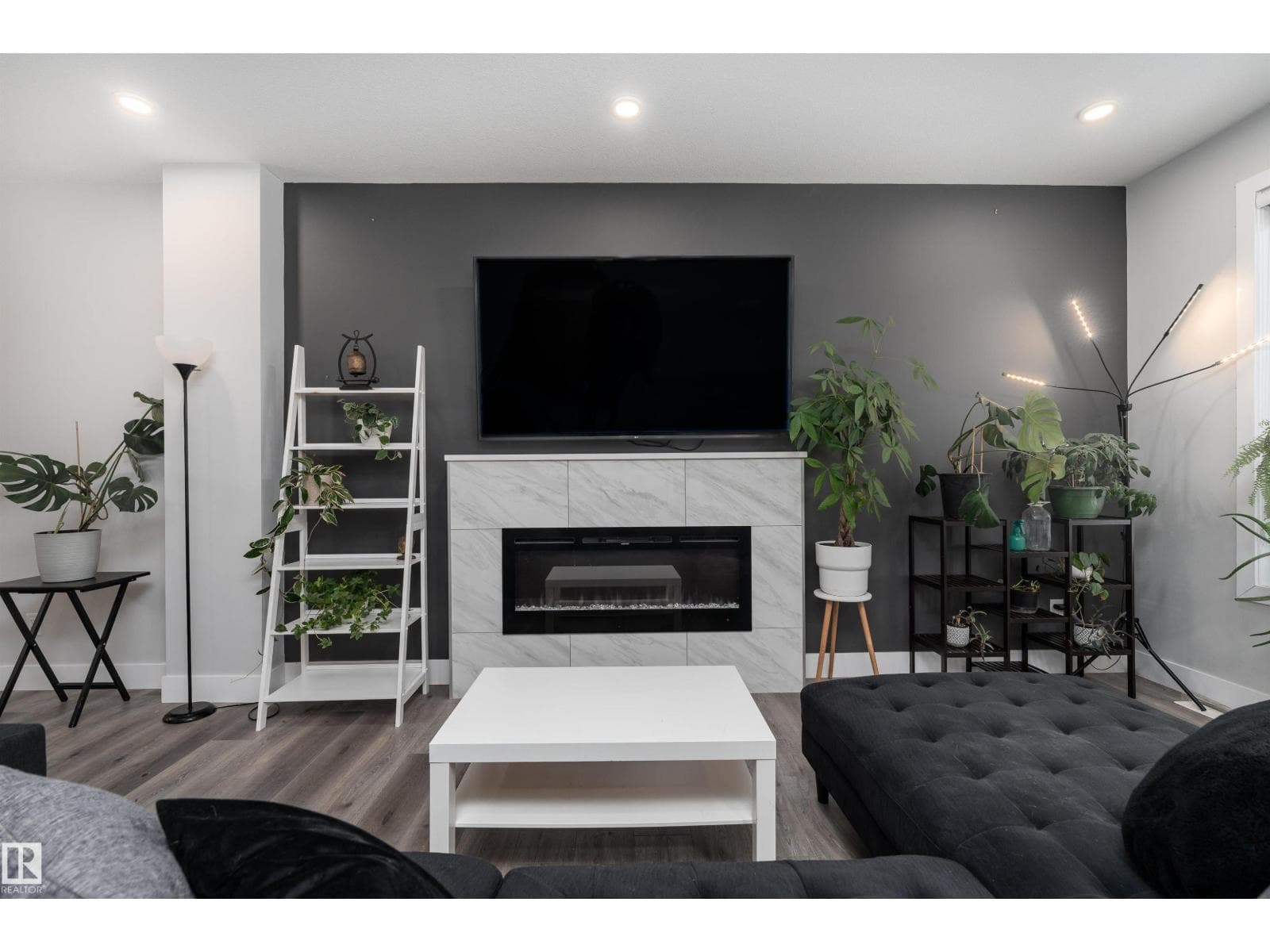 9338 PEAR LI SW — photo 3