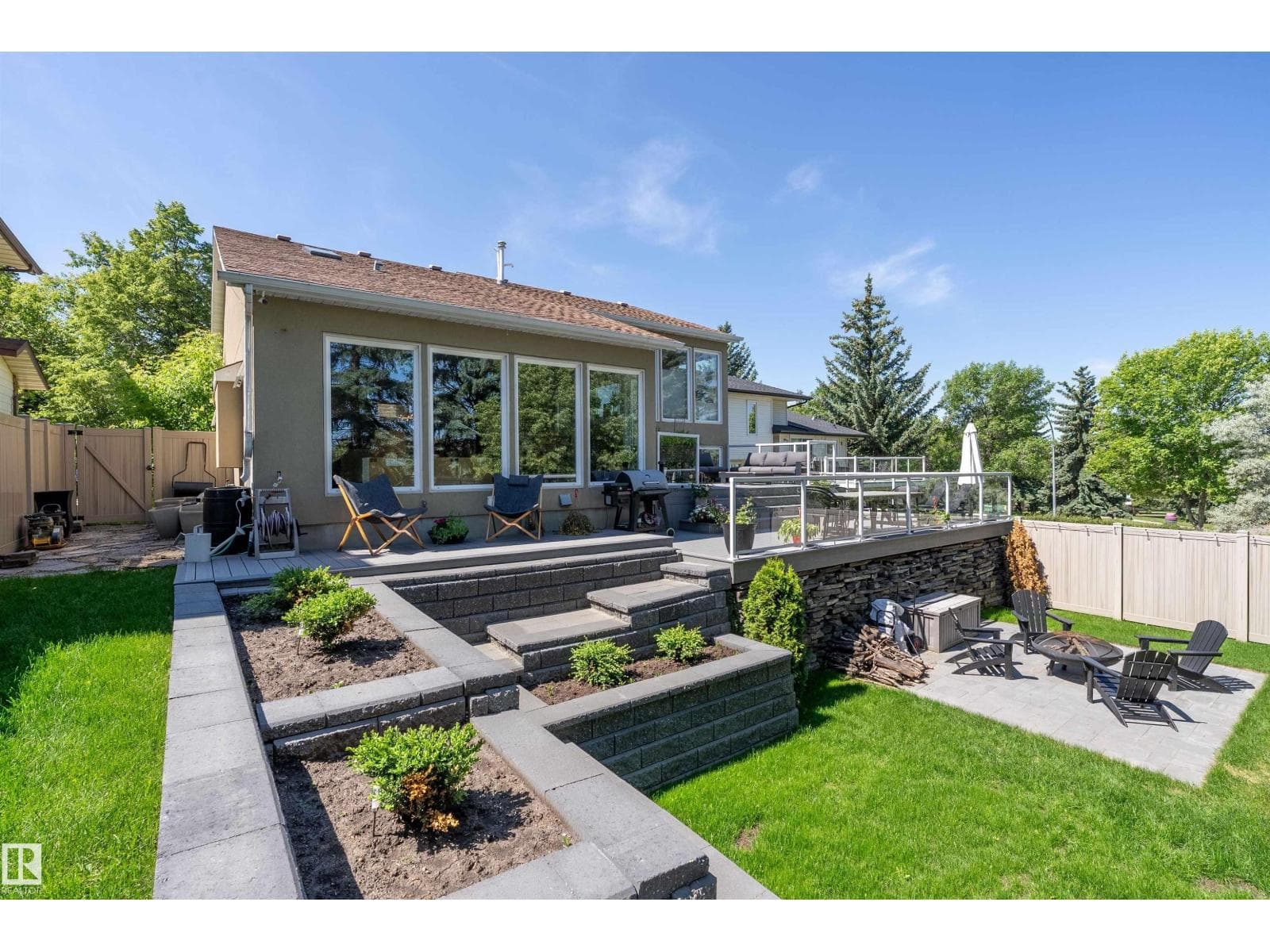 4 Wentworth CR — photo 5