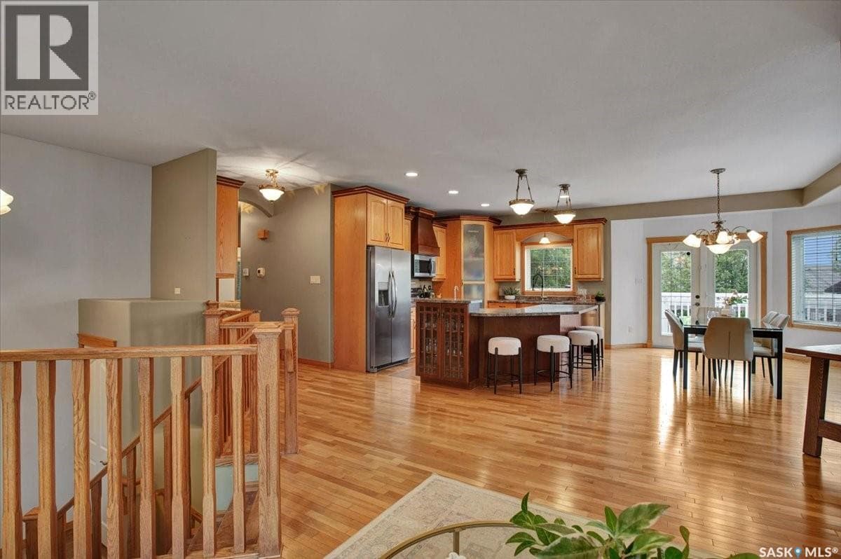 214 Burke PLACE — photo 4