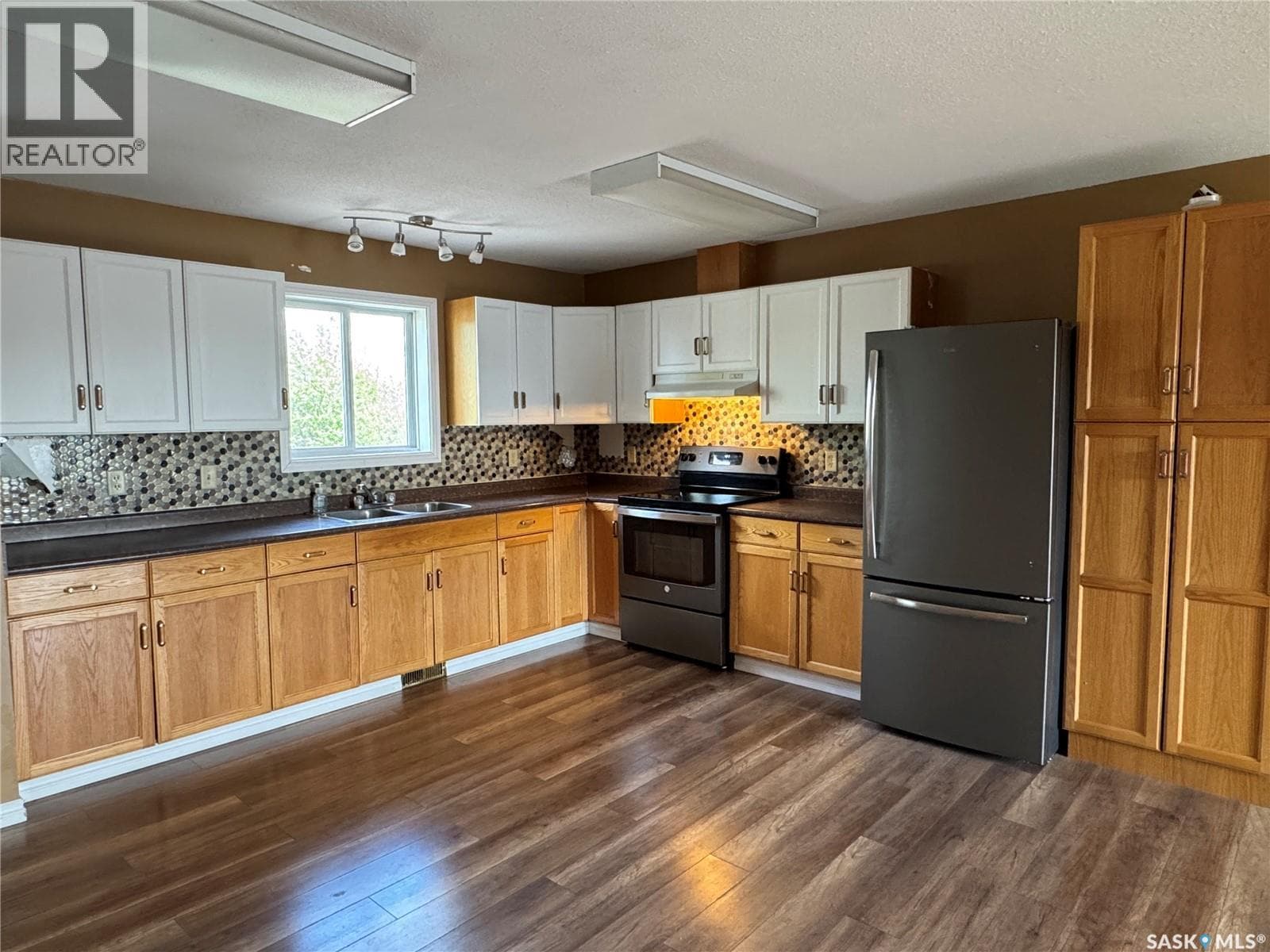 210 Bouvier CRESCENT — photo 2