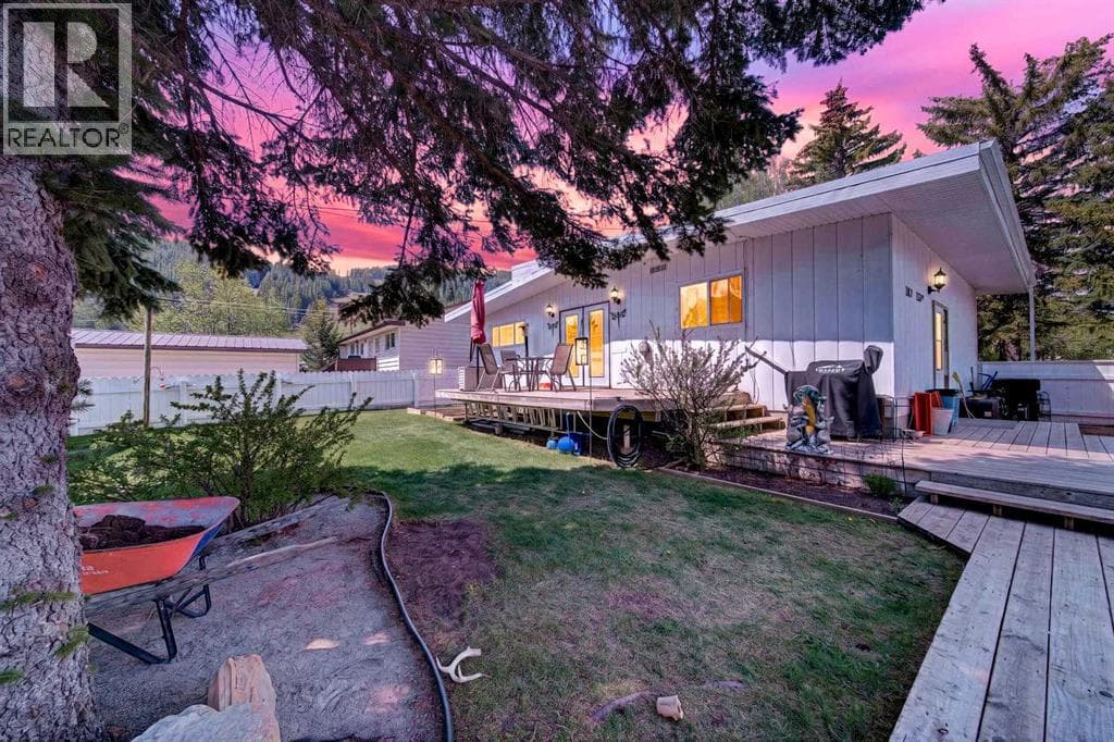 1813 123 STREET — photo 2