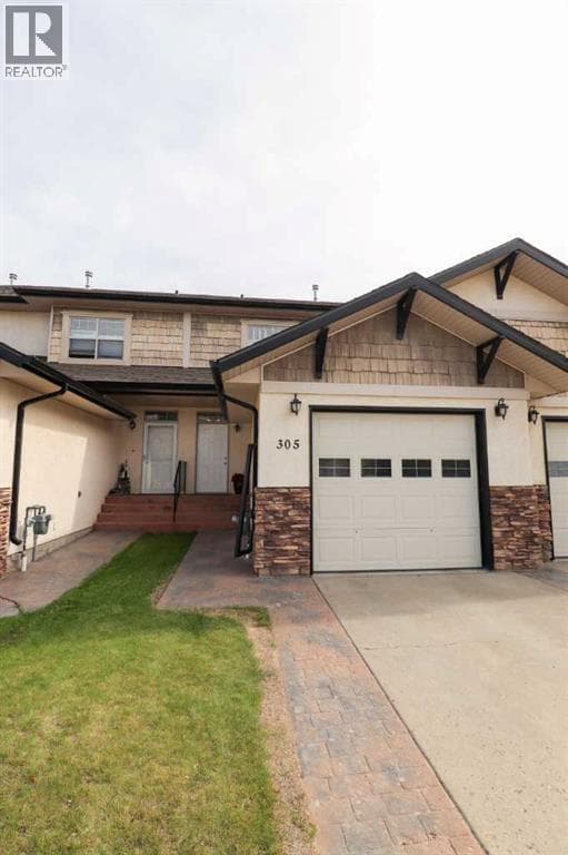 305 Addington Drive — photo 3