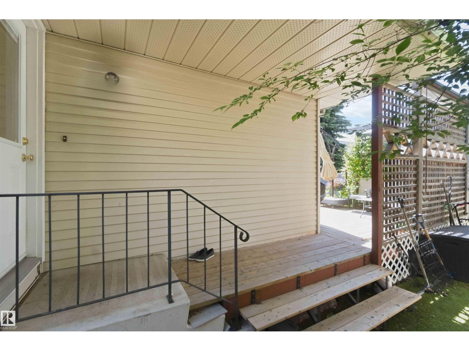 31 GARIEPY CR NW — photo 4