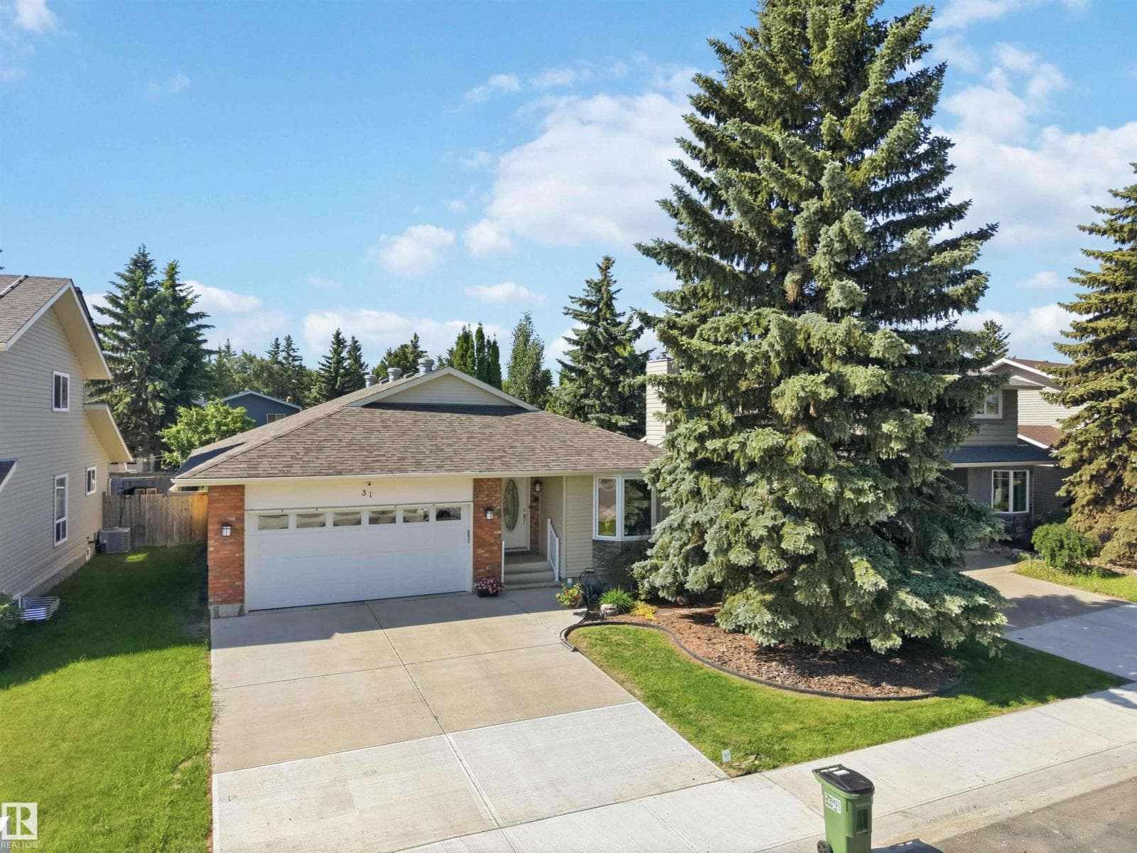 31 GARIEPY CR NW — photo 3