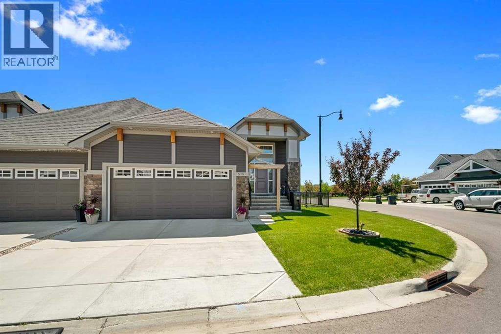 515 Montana Bay SE