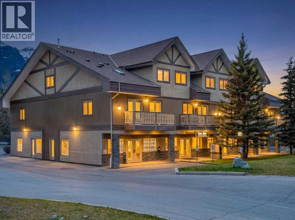 204, 512 Bow Valley Trail