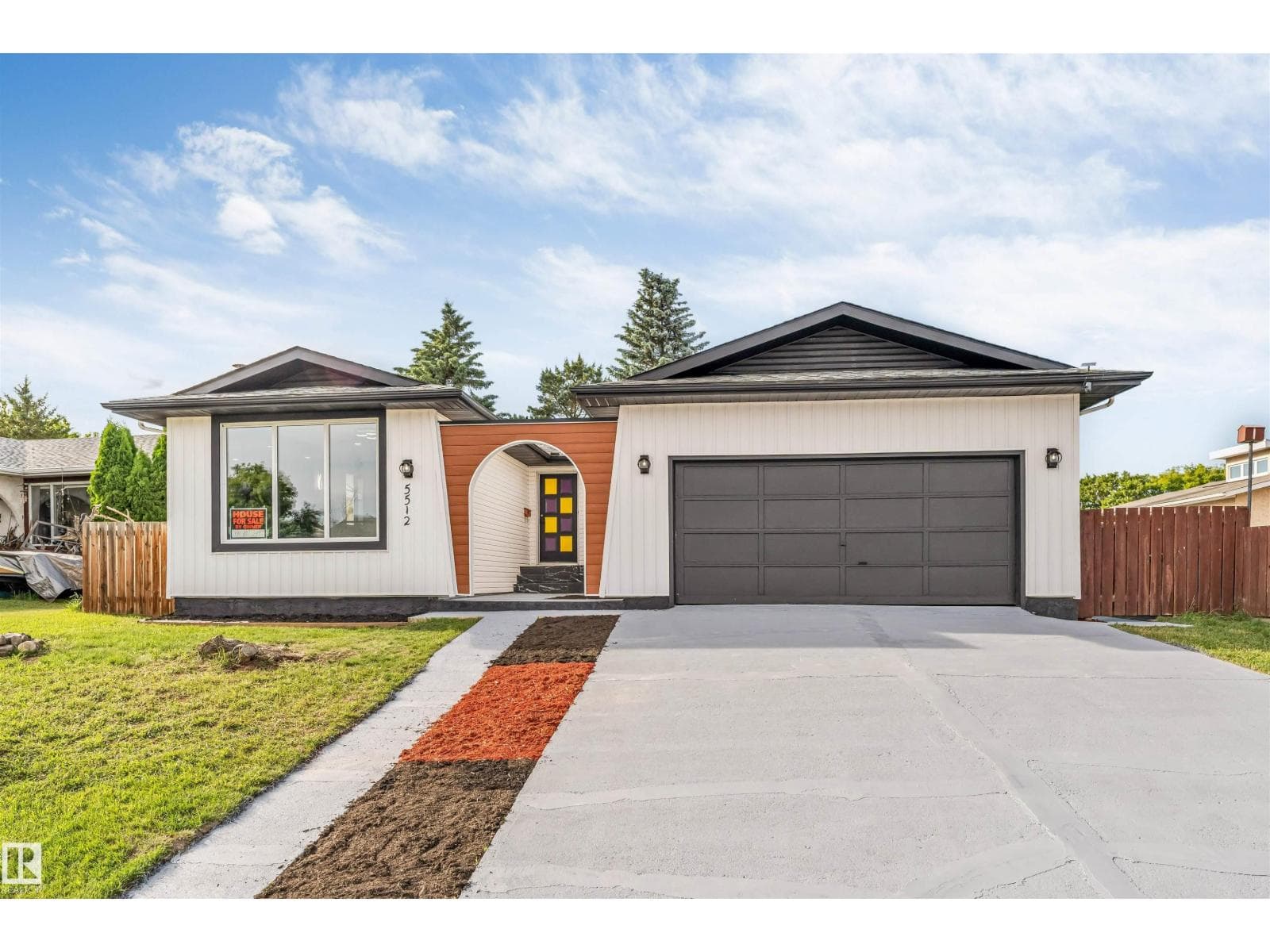 5512 150 AV NW — photo 4