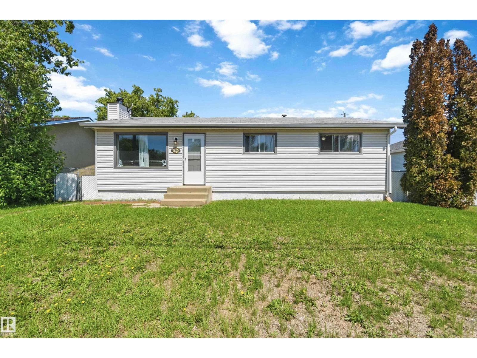 4608 48 AV