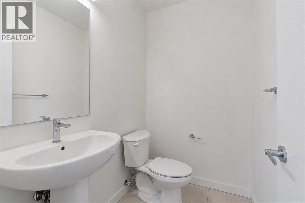 3 bed 3 bath single family at 424 210 Avenue SW — $409,900 — photo 11