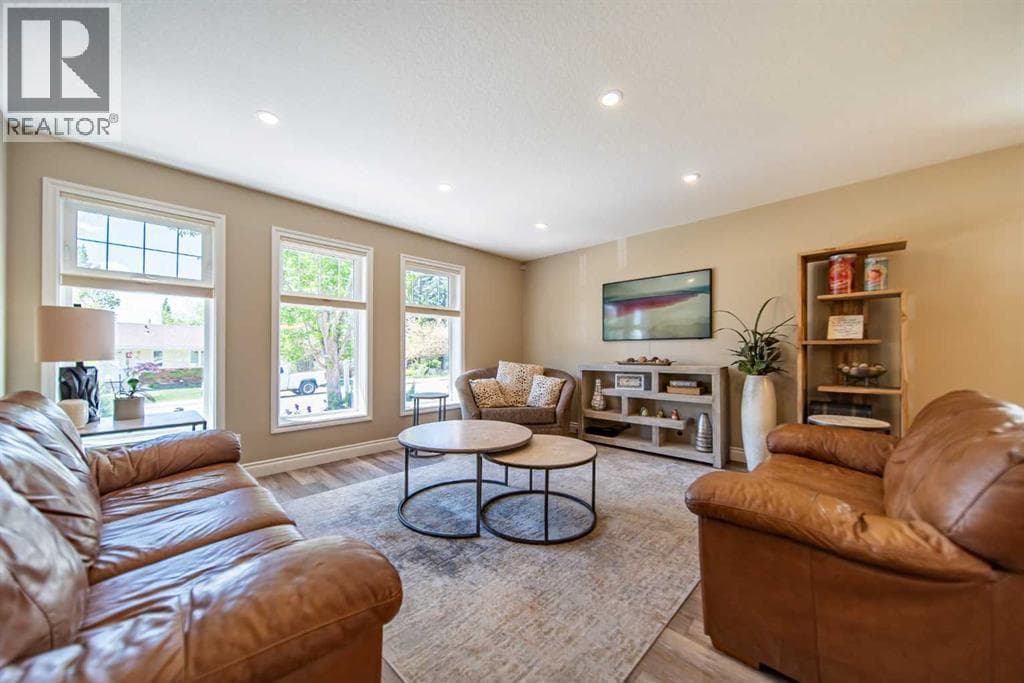 310 Silver Ridge Crescent NW — photo 4