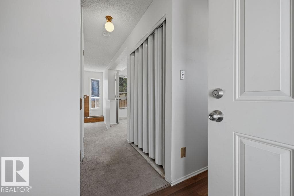 #54 4403 RIVERBEND RD NW — photo 4