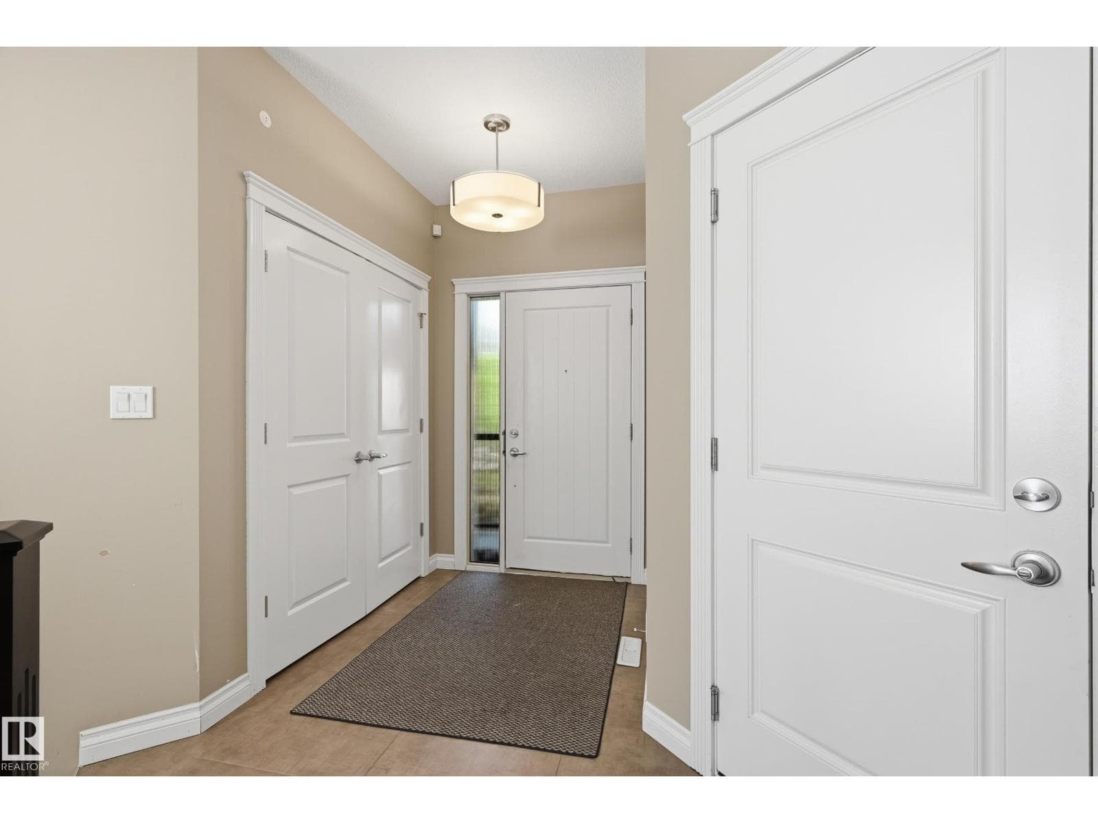 629 ORTONA WY NW — photo 4