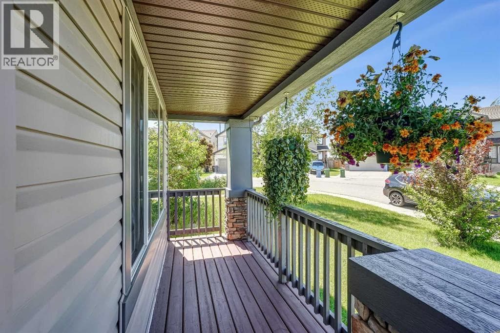 63 Everglen Rise SW — photo 3