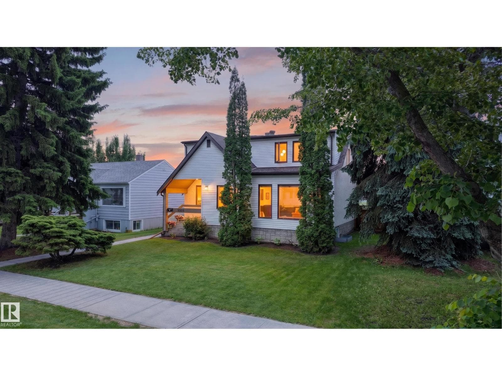 11331 75 AV NW — photo 3
