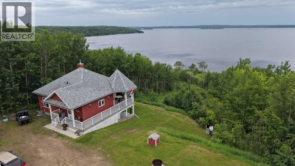 613 & 617, 13221 Twp Rd 680 — photo 3