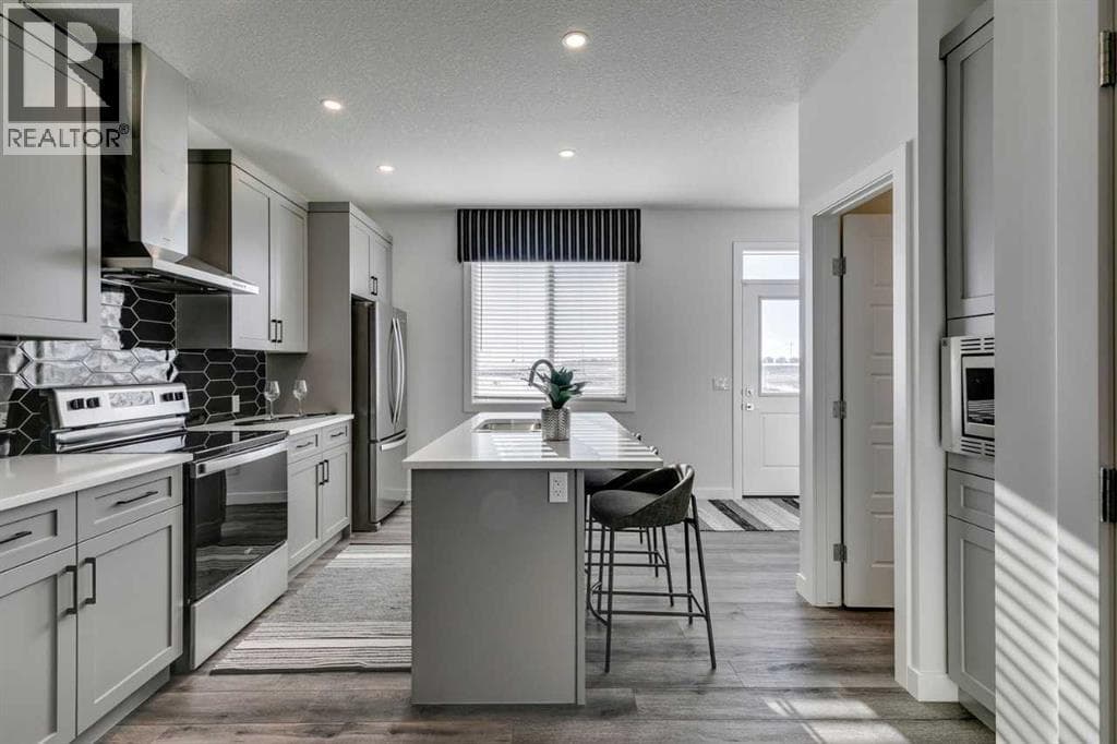 148 Snowberry Common SE — photo 3