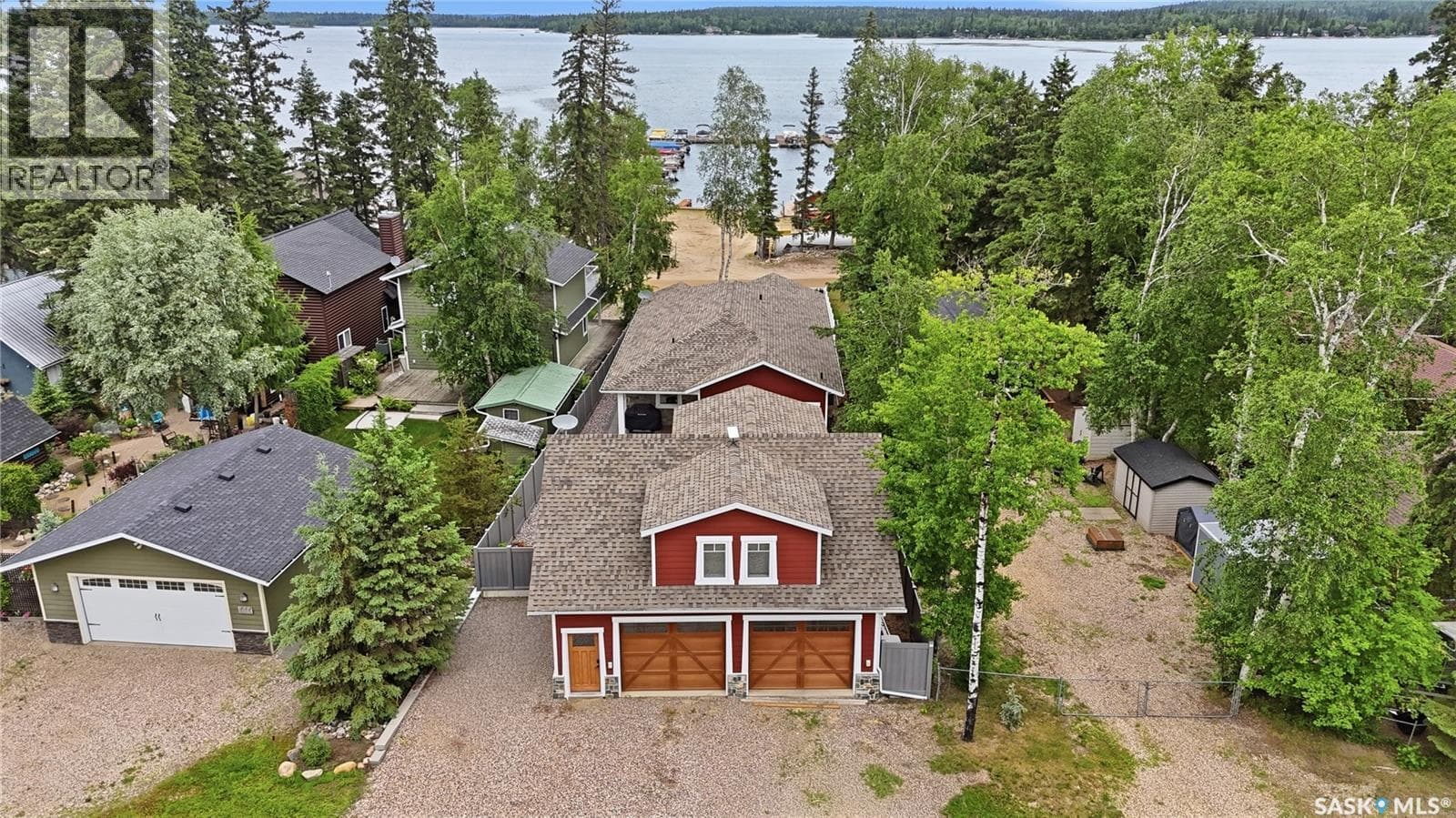 251 Lakeshore DRIVE