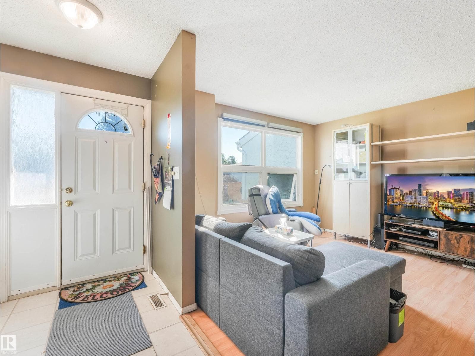 10488 28A AV NW — photo 3
