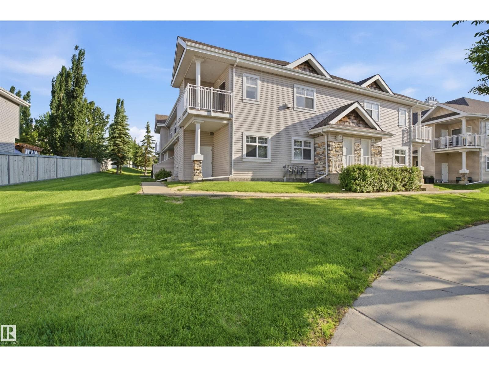 #95 3040 SPENCE WD SW — photo 2