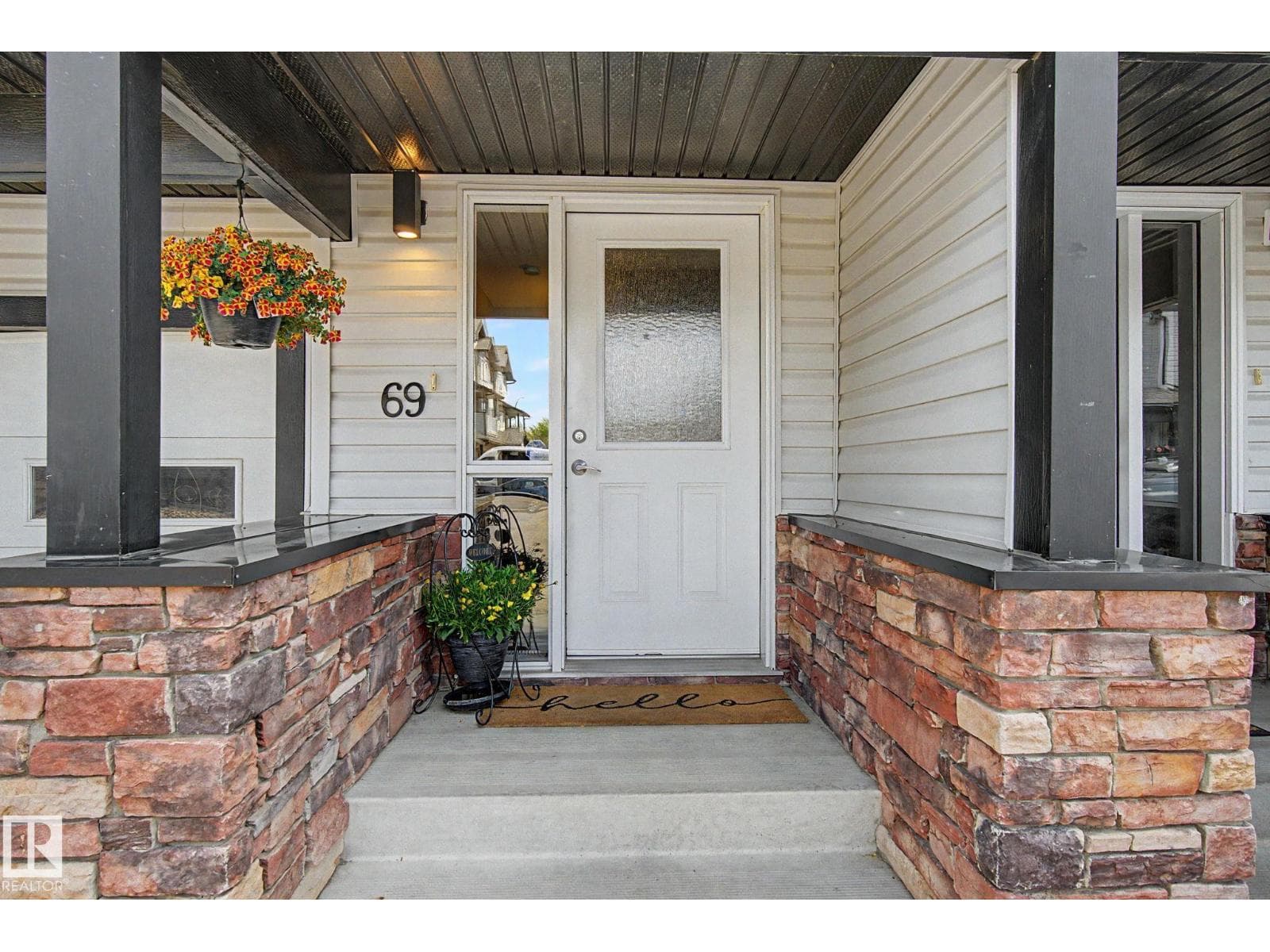 69 11 CLOVER BAR LN — photo 2