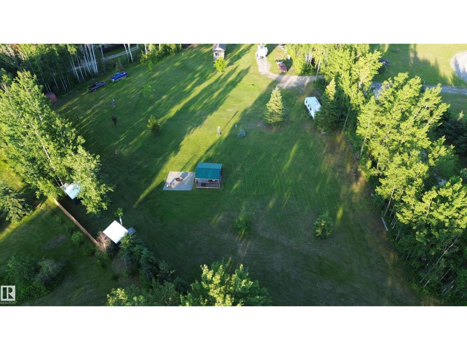 4714 51 AV — photo 5
