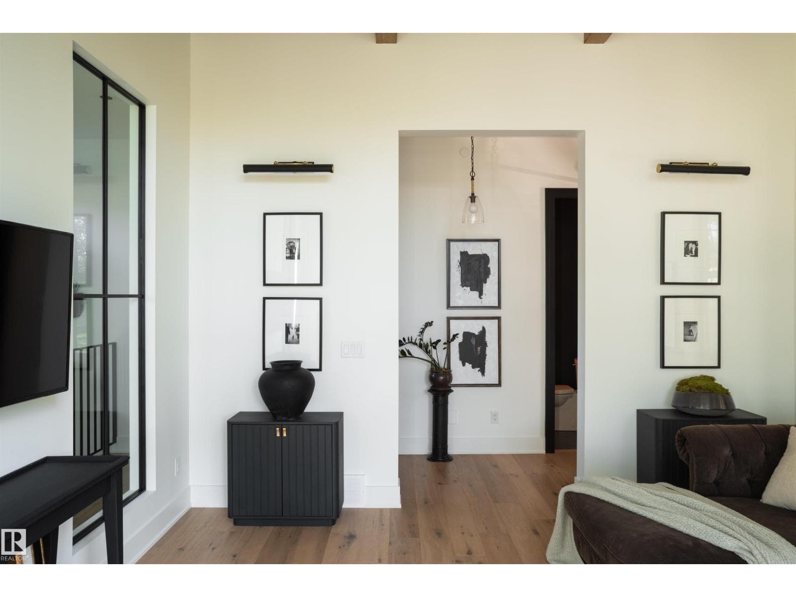 8102 92 AV NW — photo 5