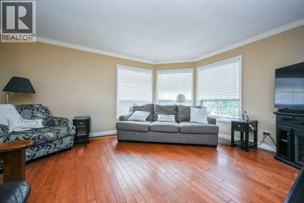 8113 103 Street — photo 4