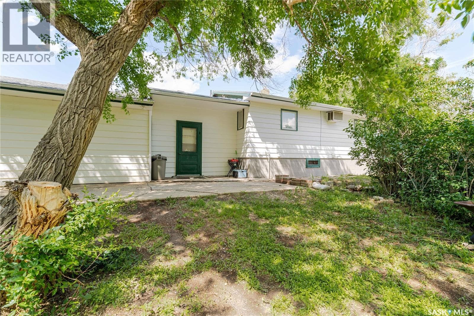 Robertson Acreage