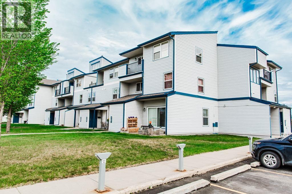 3208, 7201 Poplar Drive