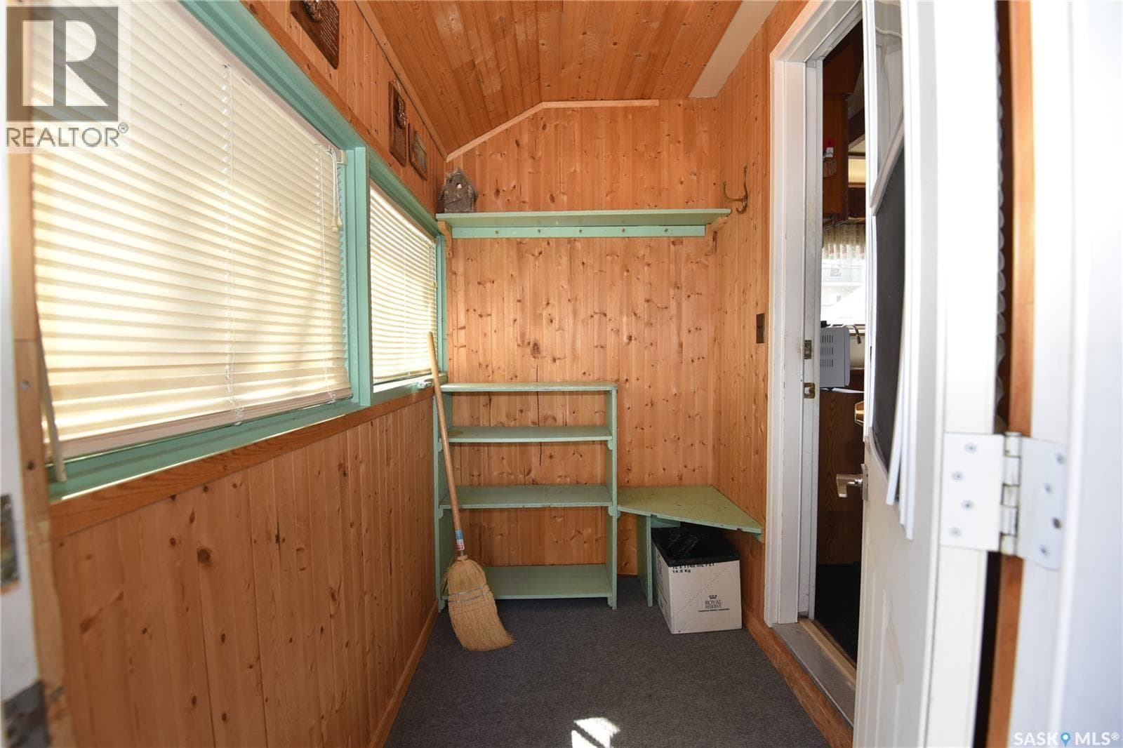 220 2nd STREET E — photo 2