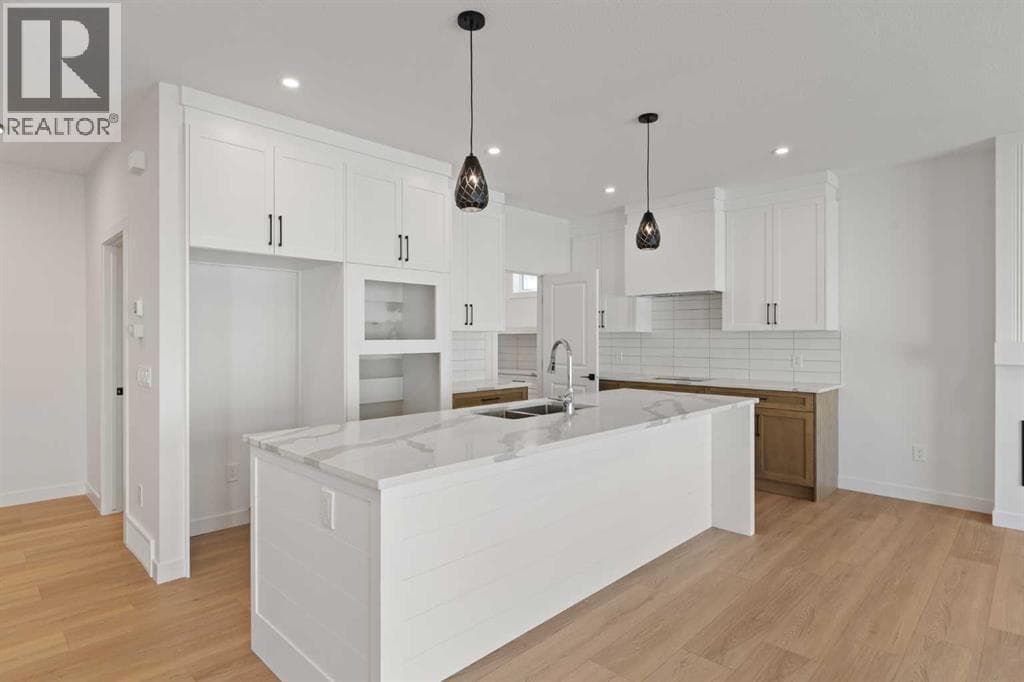 204 Monterey Bay SE — photo 5