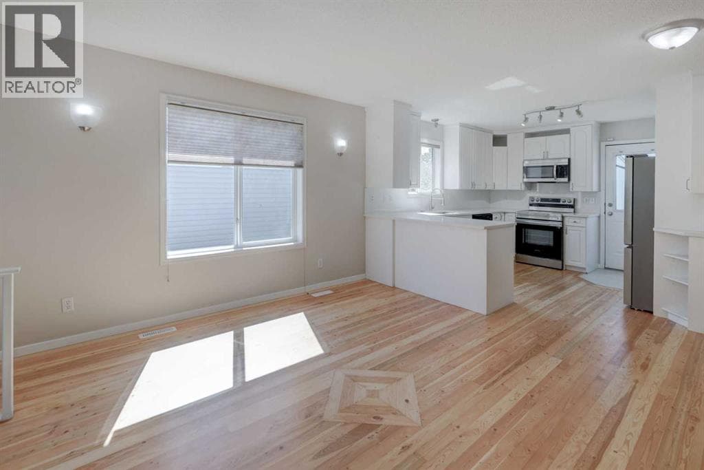 4 bed 2 bath single family at 7 Canoe Close — $499,900 — photo 6