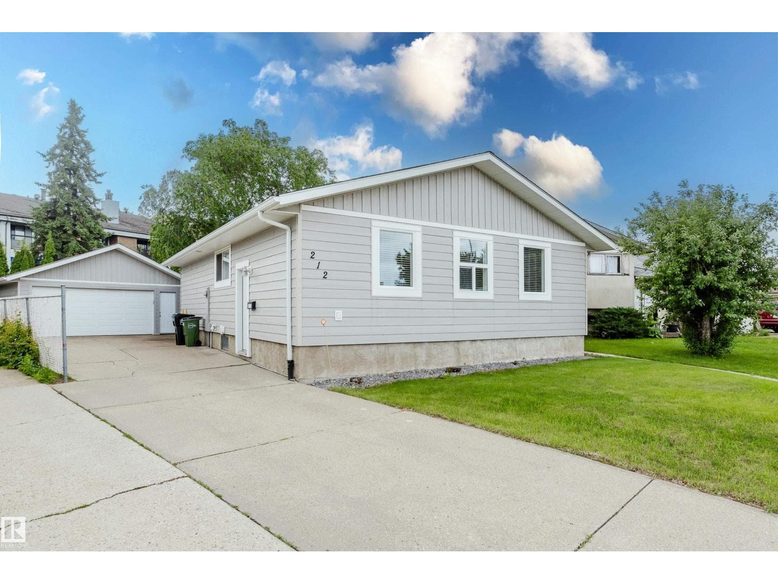 212 Homestead CR NW