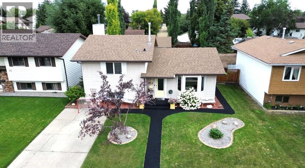 62 Rupert Crescent — photo 2