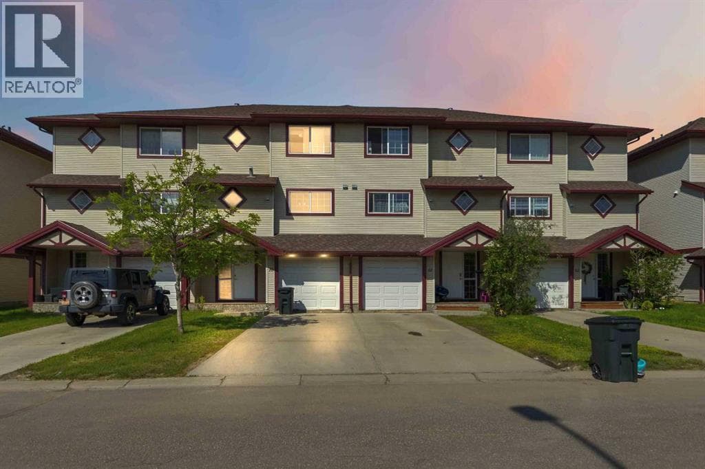 10, 220 Swanson Crescent
