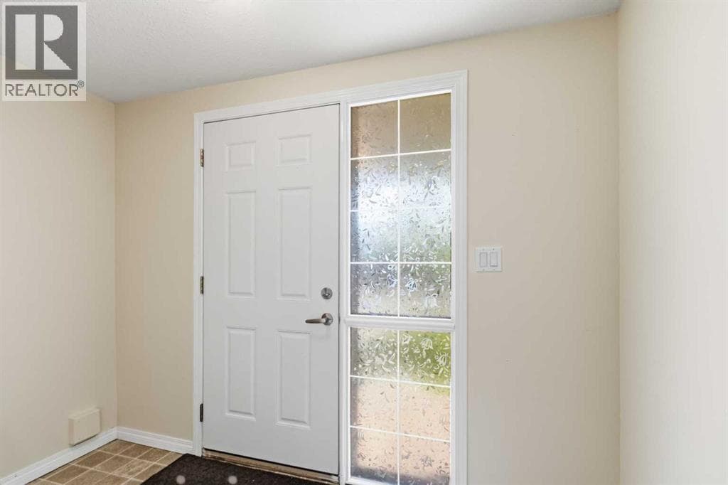 10, 220 Swanson Crescent — photo 5