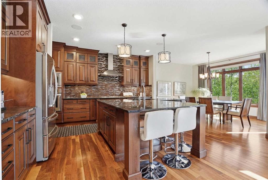 12 Aspen Cliff Close SW — photo 5