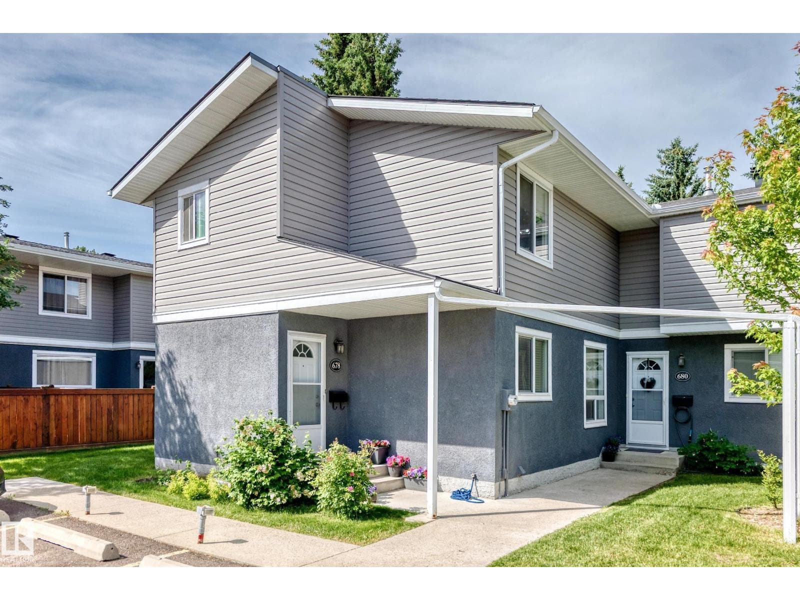 678 LAKEWOOD RD N NW